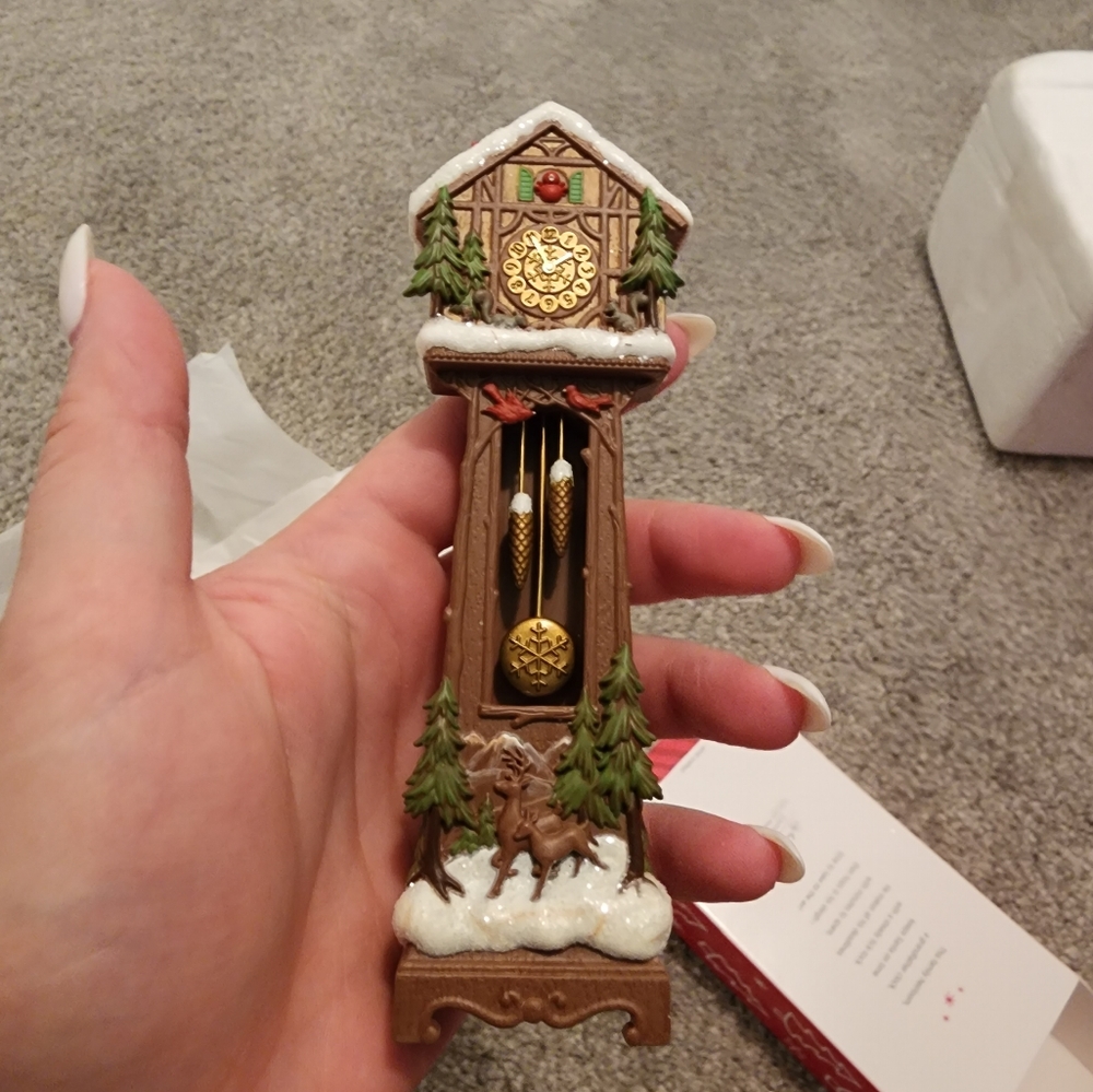 Hallmark Grandfather Clock Ornament - Picture 3 of 5
